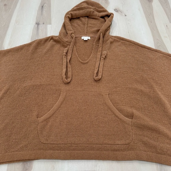 Sunday Citizen Nube Hooded Poncho Camel Tan Women's One Size Comfy Cozy Soft - Picture 5 of 13